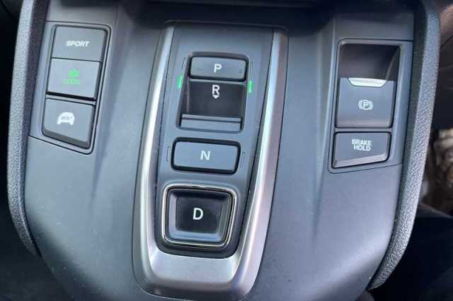 Honda CR-V Hybrid 2.0 i-MMD Hybrid SR 2WD 5dr eCVT 