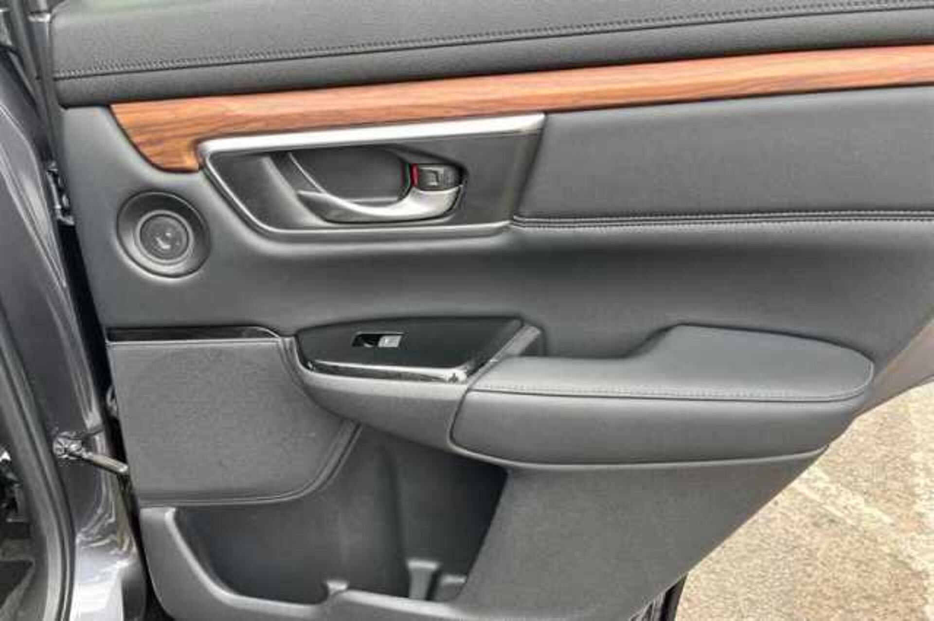 Honda CR-V 1.5 VTEC Turbo SR 5dr CVT 
