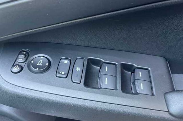 Honda HR-V Hybrid 1.5 EHEV ELEGANCE 5DR CVT 