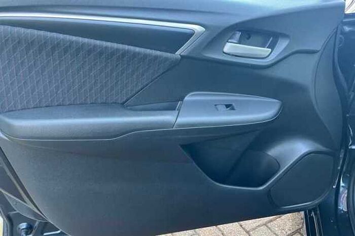 Honda Jazz 1.5 i-VTEC Sport 5dr CVT 